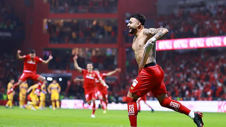 Con Alexis Vega como rostro más emblemático, el Toluca dirigido por Antonio Mohamed ya es un equipo de época, dice Cristante. Con Alexis Vega como rostro más emblemático, el Toluca dirigido por Antonio Mohamed ya es un equipo de época, dice Cristante.