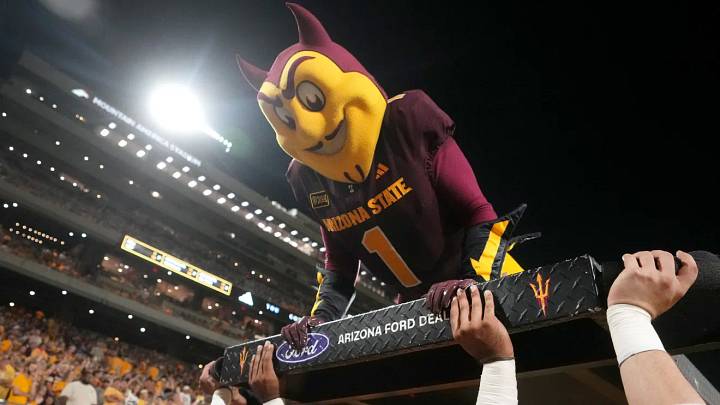 Arizona State mascot Sparky does push-ups for each point scored against the Morgan State Bears at Mountain America Stadium in Tempe on Sept 5, 2026.