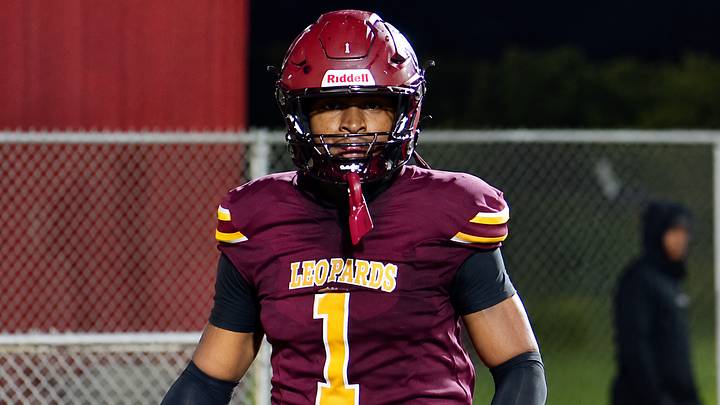 Liberty (Ohio) senior Dawaun Moody rushed a school record 370 yards last Friday, lifting the undefeated Leopards to a 54-34 win over Campbell Memorial. Liberty (Ohio) senior Dawaun Moody rushed a school record 370 yards last Friday, lifting the undefeated Leopards to a 54-34 win over Campbell Memorial.