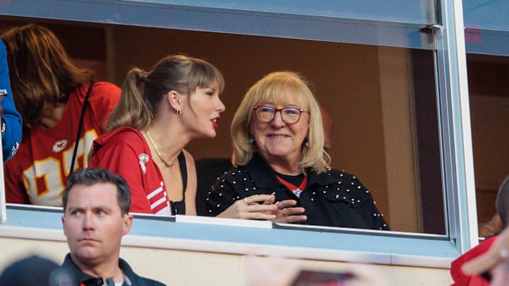 Taylor Swift at Chiefs game