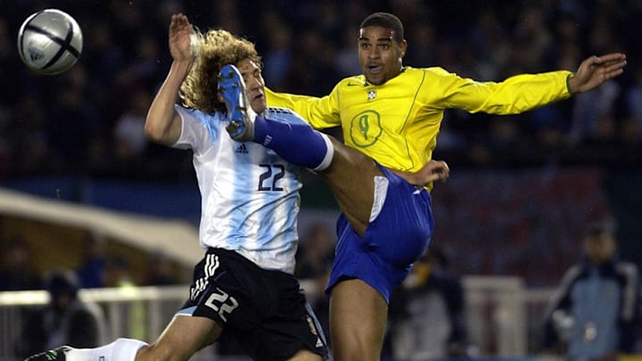 Há 18 anos, Adriano estava em campo em derrota brasileira