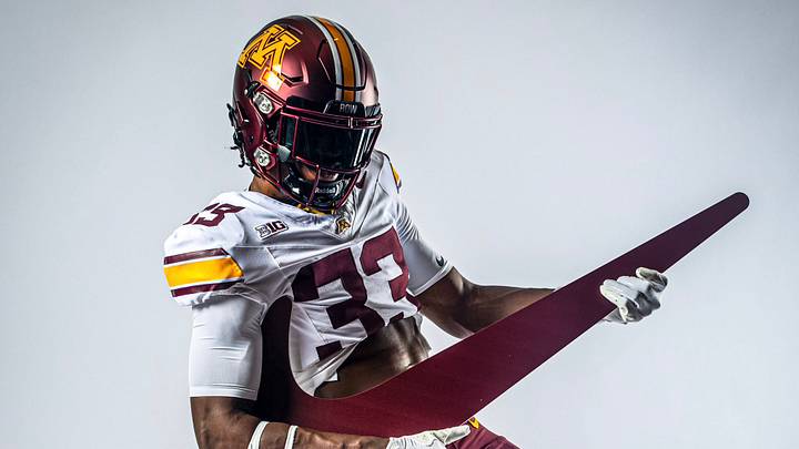 Ifeanyi Emedobi on his official visit with the Gophers.
