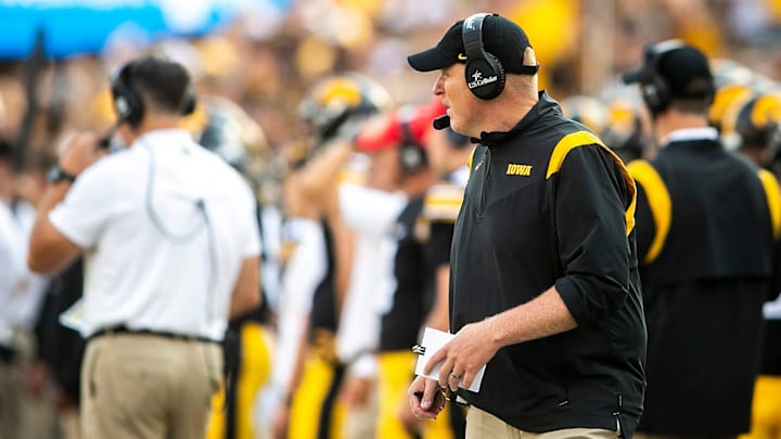 Iowa offensive line coach George Barnett watches a play during a NCAA Big Ten Conference football game against Indiana, Saturday, Sept. 4, 2021, at Kinnick Stadium in Iowa City, Iowa.
210904 Indiana Iowa Fb 033 Jpg Iowa offensive line coach George Barnett watches a play during a NCAA Big Ten Conference football game against Indiana, Saturday, Sept. 4, 2021, at Kinnick Stadium in Iowa City, Iowa.
210904 Indiana Iowa Fb 033 Jpg
