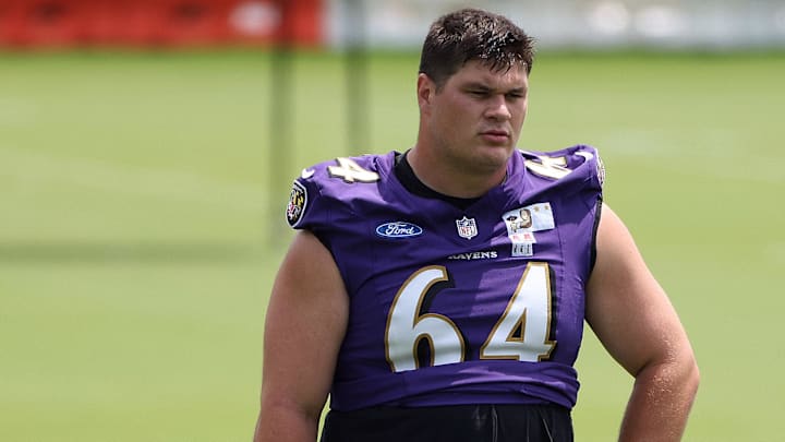Baltimore Ravens center Tyler Linderbaum