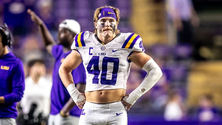 Sep 20, 2025; Baton Rouge, Louisiana, USA; LSU Tigers linebacker Whit Weeks (40) looks on against the Southeastern Louisiana Lions during the second half at Tiger Stadium. Sep 20, 2025; Baton Rouge, Louisiana, USA; LSU Tigers linebacker Whit Weeks (40) looks on against the Southeastern Louisiana Lions during the second half at Tiger Stadium.