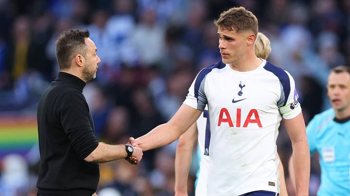 Micky van de Ven is set to sign a contract extension.
