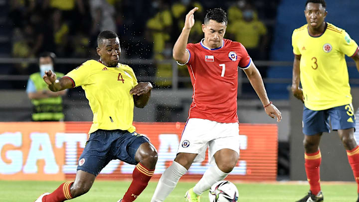 Colombia v Chile - FIFA World Cup 2022 Qatar Qualifier