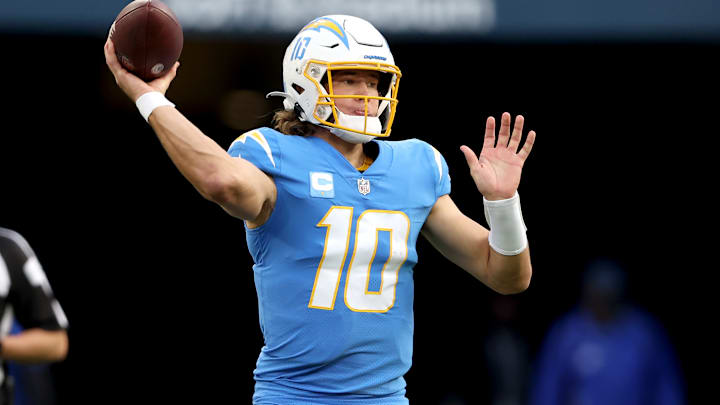 Denver Broncos v Los Angeles Chargers