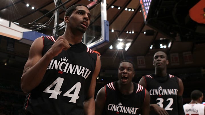 Big East Basketball Tournament - Cincinnati v Louisville