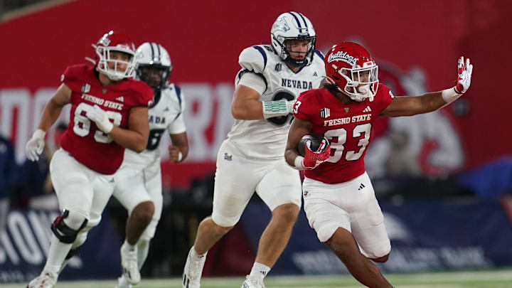 Fresno State Bulldogs running back Elijah Gilliam (33). 
