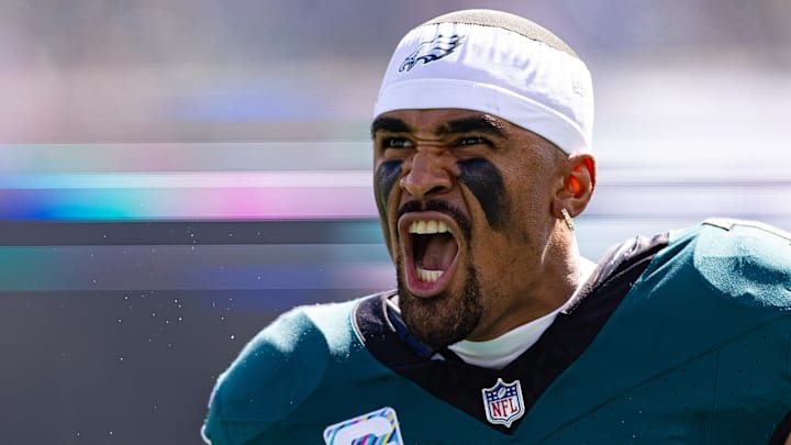 The NFL gave the Philadelphia Eagles a ridiculous warning over their quarterback sneak attempt in Week 4.