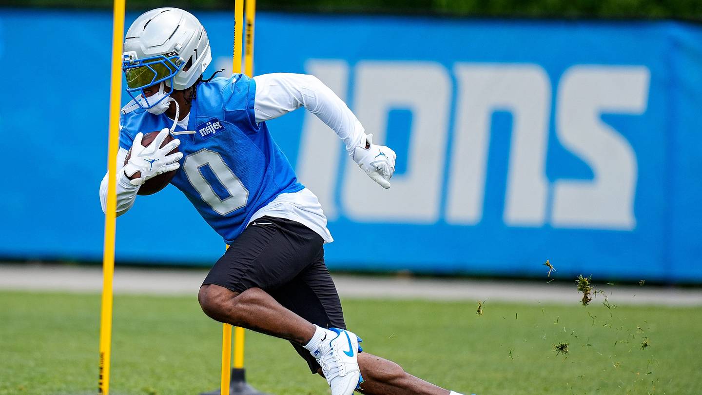 Jahmyr Gibbs' first comments amid hold-in adds confusion for Lions fans