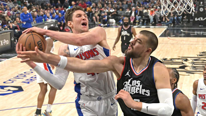 Feb 10, 2024; Los Angeles, California, USA;  Detroit Pistons center Mike Muscala (41) 