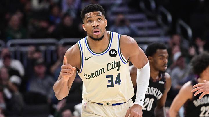 Nov 29, 2025; Milwaukee, Wisconsin, USA; Milwaukee Bucks forward Giannis Antetokounmpo (34) reacts after scoring his 21,000th career point in the third quarter against the Brooklyn Nets at Fiserv Forum. Mandatory Credit: Benny Sieu-Imagn Images Nov 29, 2025; Milwaukee, Wisconsin, USA; Milwaukee Bucks forward Giannis Antetokounmpo (34) reacts after scoring his 21,000th career point in the third quarter against the Brooklyn Nets at Fiserv Forum. Mandatory Credit: Benny Sieu-Imagn Images