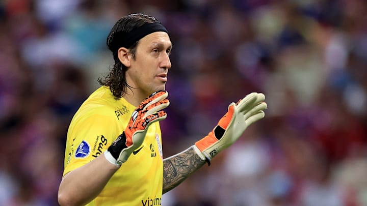 Cassio a évité un but aux Corinthians après une ruse Cassio a évité un but aux Corinthians après une ruse