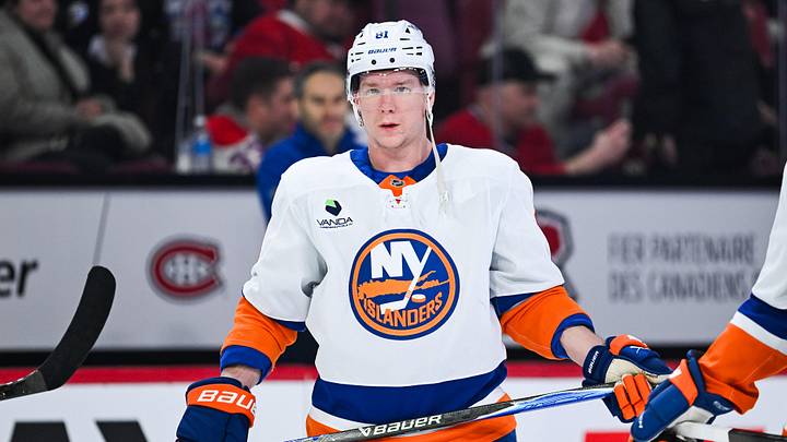 Mar 21, 2026; Montreal, Quebec, CAN; New York Islanders left wing Ondrej Palat (81) looks on during warm-up before the game against the Montreal Canadiens at Bell Centre. Mandatory Credit: David Kirouac-Imagn Images