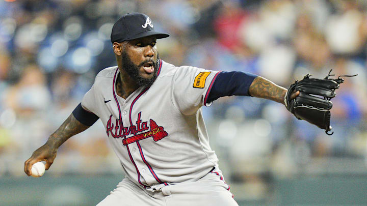 Former Atlanta Braves relief pitcher Enyel De Los Santos signed with the Houston Astros