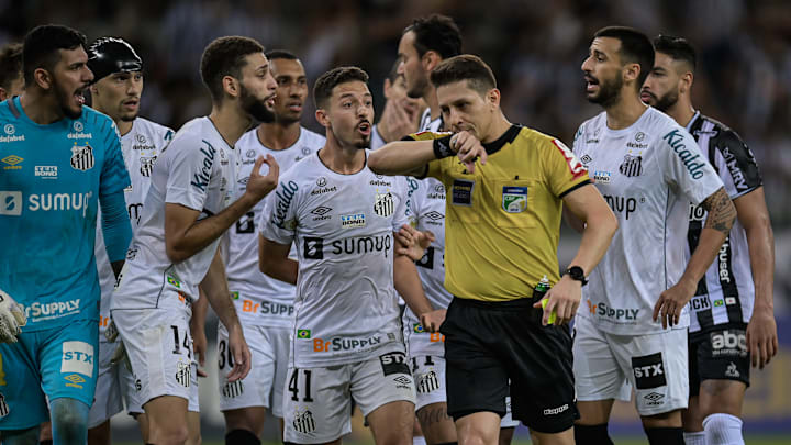 Depois de empate sem gols na última rodada, Peixe viu a zona do rebaixamento se aproximar 