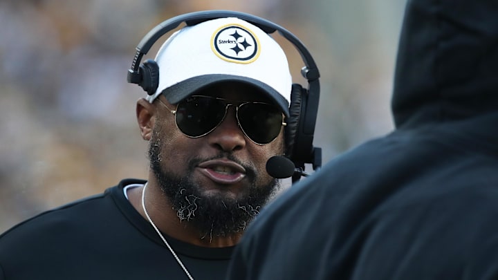 Dec 8, 2024; Pittsburgh, Pennsylvania, USA; Pittsburgh Steelers head coach Mike Tomlin reacts on the sidelines against the Cleveland Browns during the third quarter at Acrisure Stadium. Mandatory Credit: Charles LeClaire-Imagn Images Dec 8, 2024; Pittsburgh, Pennsylvania, USA; Pittsburgh Steelers head coach Mike Tomlin reacts on the sidelines against the Cleveland Browns during the third quarter at Acrisure Stadium. Mandatory Credit: Charles LeClaire-Imagn Images