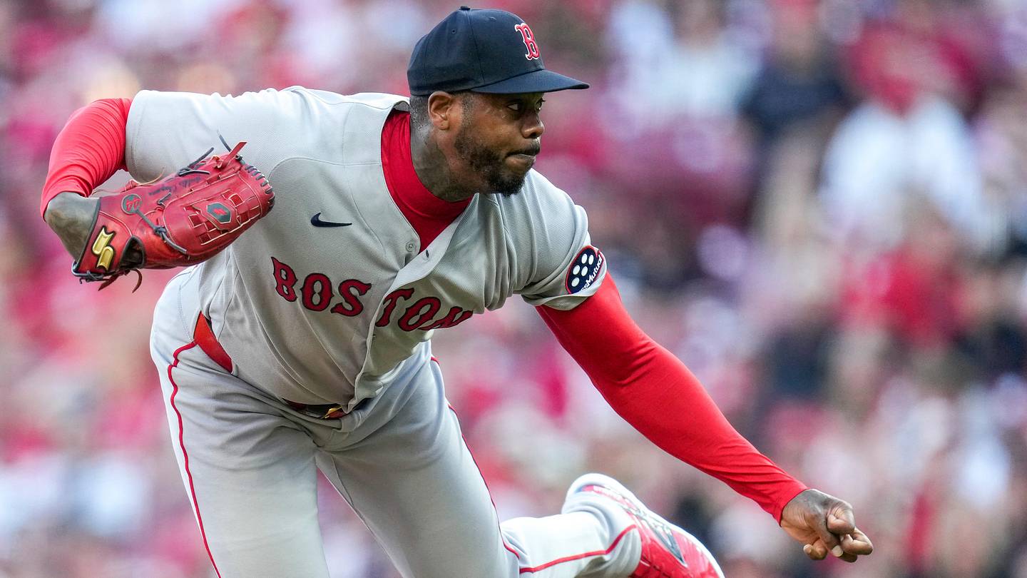 Red Sox's Aroldis Chapman Has 1 Condition if Yankees Try to 