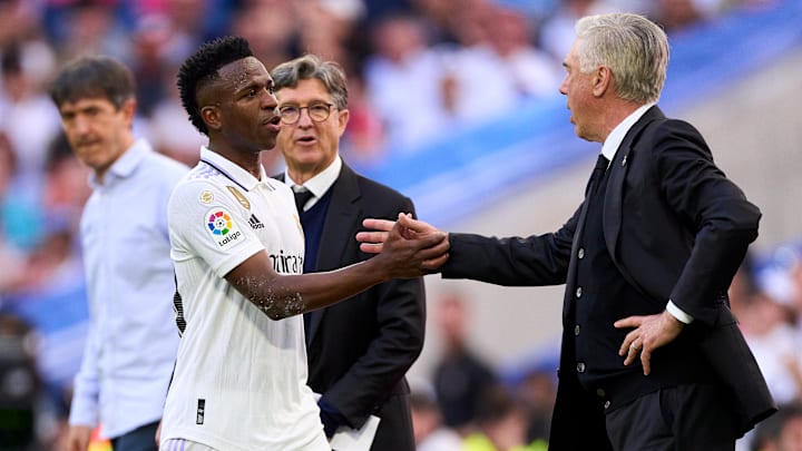Vinícius Júnior elege Ancelotti como o melhor treinador do mundo. 