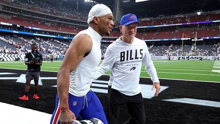 Sep 13, 2026; Houston, Texas, USA; Buffalo Bills wide receiver DJ Moore (2) runs off the field after the game against the Houston Texans at Reliant Stadium. Sep 13, 2026; Houston, Texas, USA; Buffalo Bills wide receiver DJ Moore (2) runs off the field after the game against the Houston Texans at Reliant Stadium.