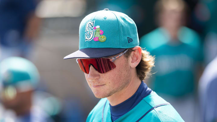Feb 23, 2026; Phoenix, Arizona, USA; Seattle Mariners shortstop Colt Emerson against the Los Angeles Dodgers during a spring training game at Camelback Ranch-Glendale. Mandatory Credit: Mark J. Rebilas-Imagn Images Feb 23, 2026; Phoenix, Arizona, USA; Seattle Mariners shortstop Colt Emerson against the Los Angeles Dodgers during a spring training game at Camelback Ranch-Glendale. Mandatory Credit: Mark J. Rebilas-Imagn Images