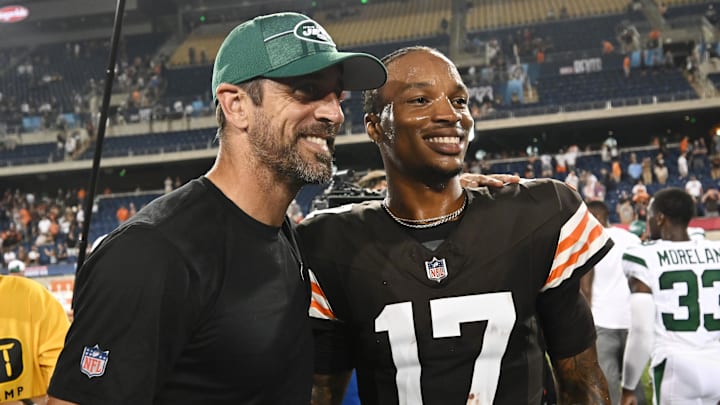 Trade talk surrounding Cleveland Browns QB Dorian Thompson-Robinson and the New York Jets makes no sense.