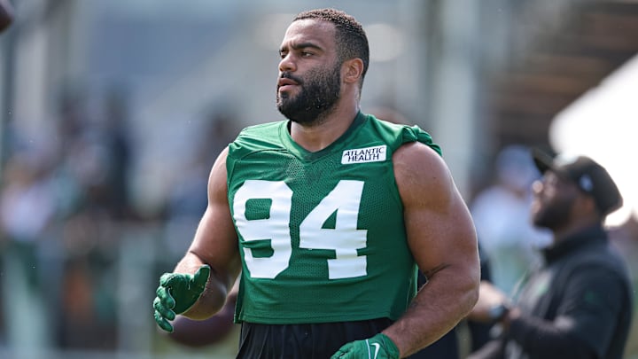 Jul 27, 2024; Florham Park, NJ, USA; New York Jets defensive end Solomon Thomas (94) warms up during training camp at Atlantic Health Jets Training Center. 