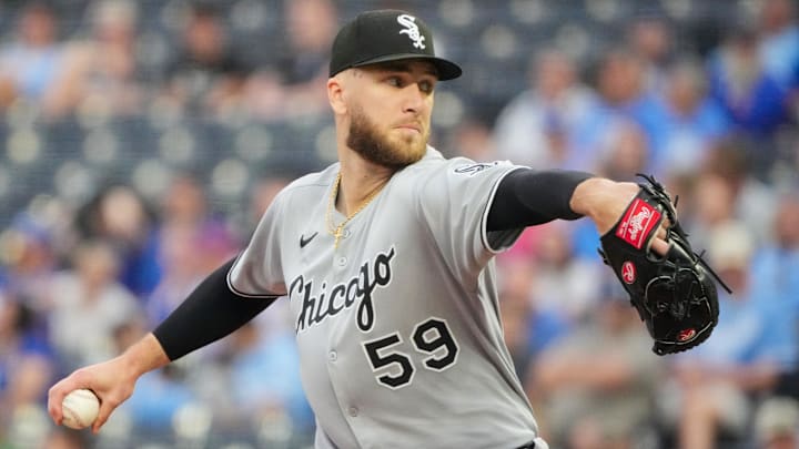 Chicago White Sox starting pitcher Sean Burke (59) throws against the Kansas City Royals at Kauffman Stadium. Chicago White Sox starting pitcher Sean Burke (59) throws against the Kansas City Royals at Kauffman Stadium.
