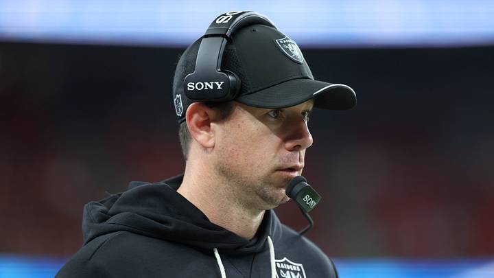 Las Vegas Raiders HC Klint Kubiak. Las Vegas Raiders HC Klint Kubiak.