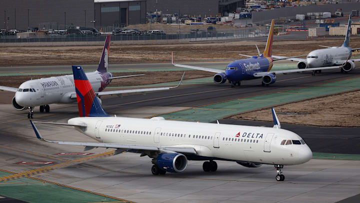 Delta Airlines At San Diego International Airport