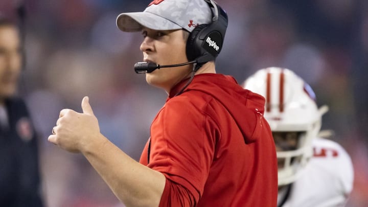 Wisconsin Badgers defensive coordinator Jim Leonhard against the Oklahoma State Cowboys.