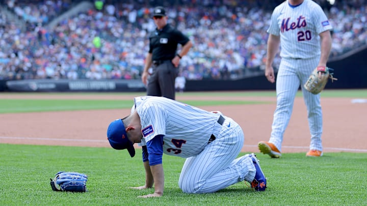New York Mets starting pitcher Kodai Senga reacts after sustaining an injury during the sixth inning against the Washington Nationals.