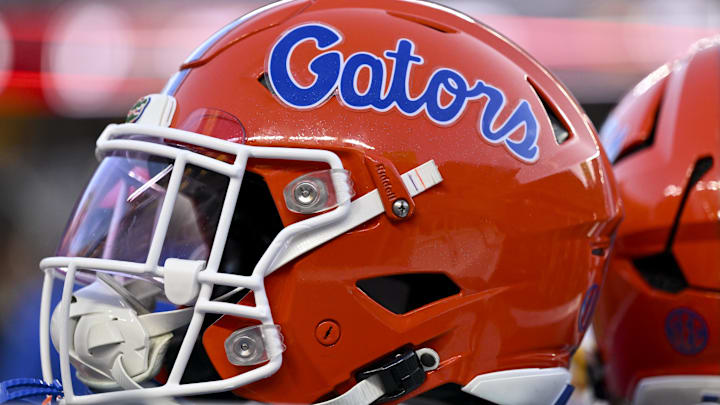 The Florida Gators are battling multiple rivals for four-star linebacker AJ Randle. The Florida Gators are battling multiple rivals for four-star linebacker AJ Randle.