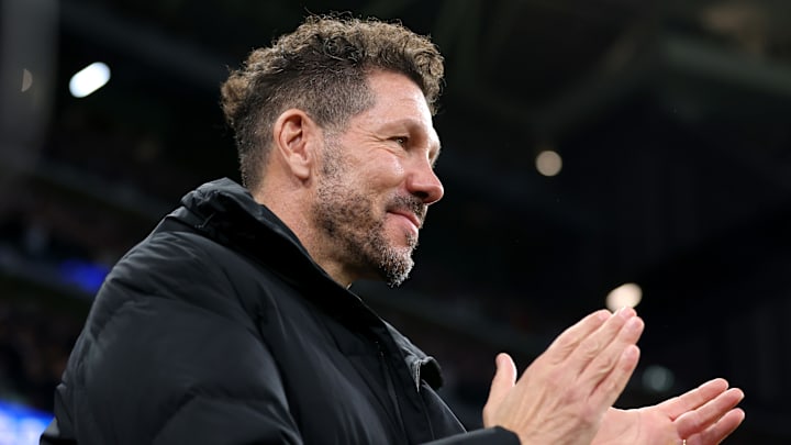 Diego Simeone a affronté les deux rivaux du Clasico. Diego Simeone a affronté les deux rivaux du Clasico.
