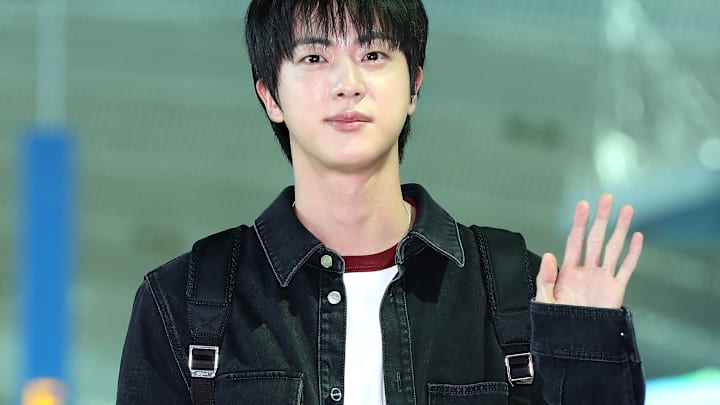 Kim Seokjin's Sighting At the Incheon Airport
