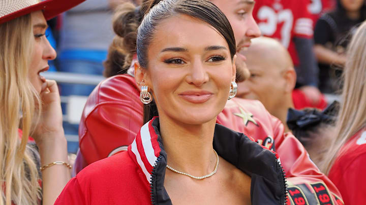 Kristin Juszczyk wears a custom made jacket in show of her support for her husband San Francisco 49ers fullback Kyle Juszczyk. Kristin Juszczyk wears a custom made jacket in show of her support for her husband San Francisco 49ers fullback Kyle Juszczyk.