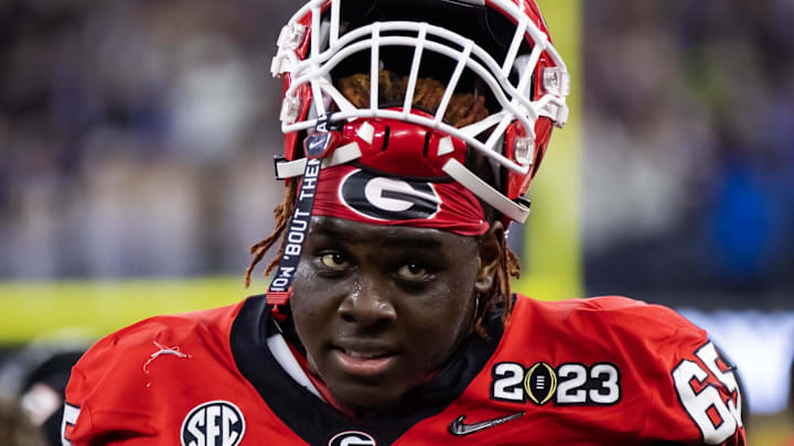 Jan 9, 2023; Inglewood, CA, USA; Georgia Bulldogs offensive lineman Amarius Mims (65) against the Jan 9, 2023; Inglewood, CA, USA; Georgia Bulldogs offensive lineman Amarius Mims (65) against the