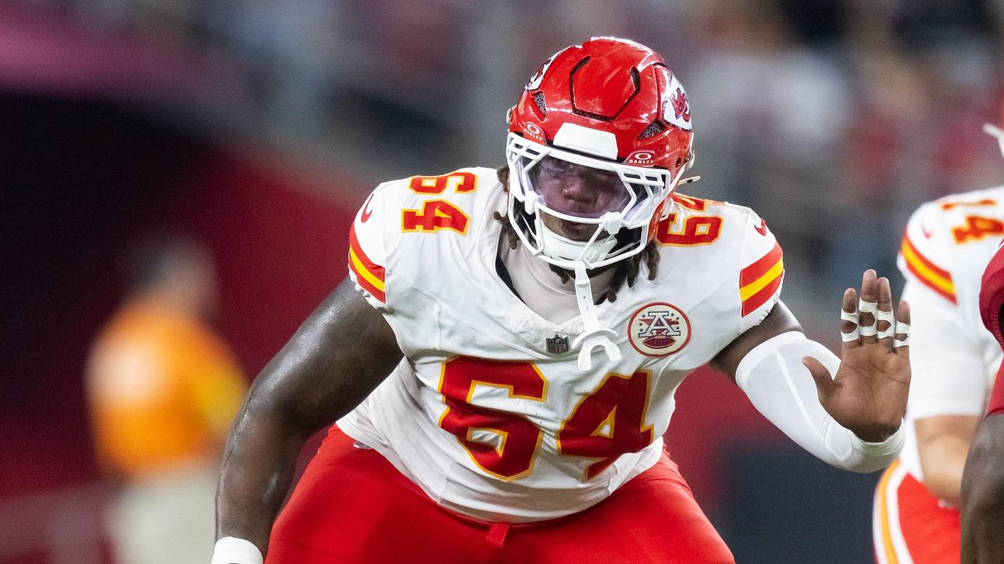 Atlanta Falcons Make Trade with Chiefs for OL Help