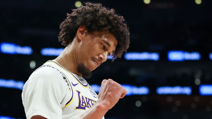 Phoenix Suns v Los Angeles Lakers