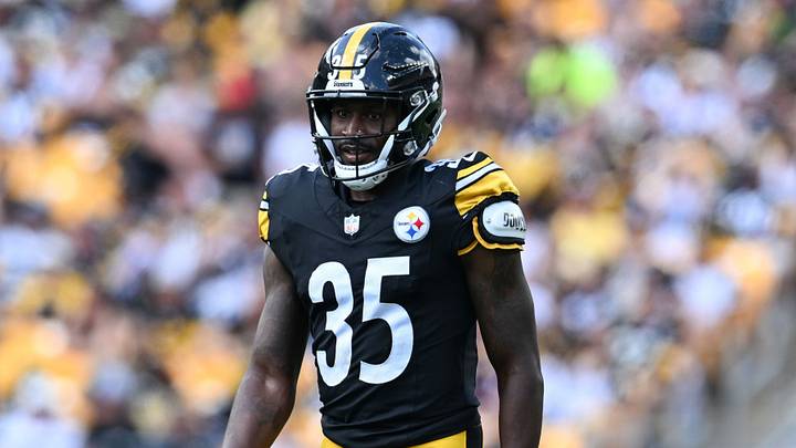 Sep 13, 2026; Pittsburgh, Pennsylvania, USA; Pittsburgh Steelers cornerback Jamel Dean (35) lines up against the Atlanta Falcons during the second half at Acrisure Stadium. Mandatory Credit: Barry Reeger-Imagn Images Sep 13, 2026; Pittsburgh, Pennsylvania, USA; Pittsburgh Steelers cornerback Jamel Dean (35) lines up against the Atlanta Falcons during the second half at Acrisure Stadium. Mandatory Credit: Barry Reeger-Imagn Images