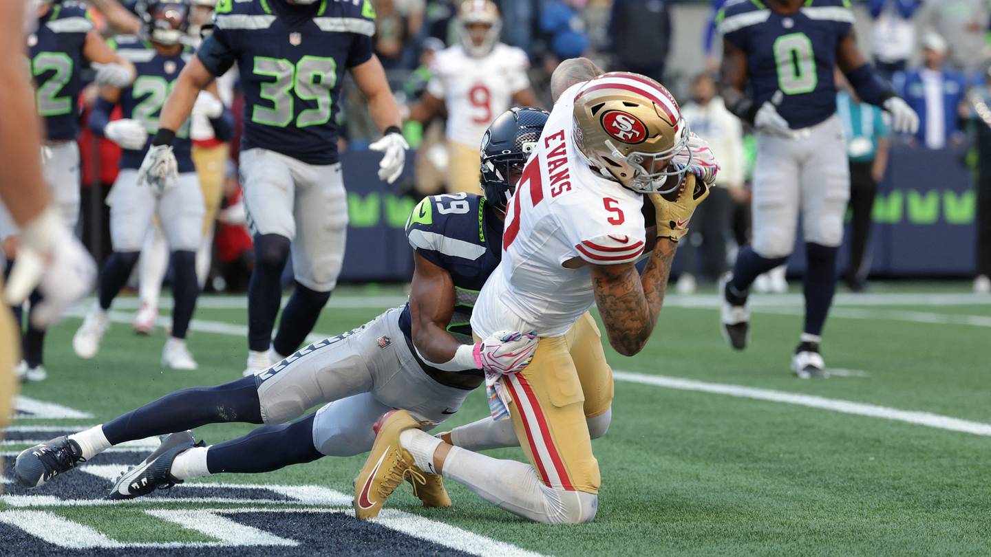 49ers Grades After 32-29 Win Over Seahawks: Mike Evans Dominates Seattle