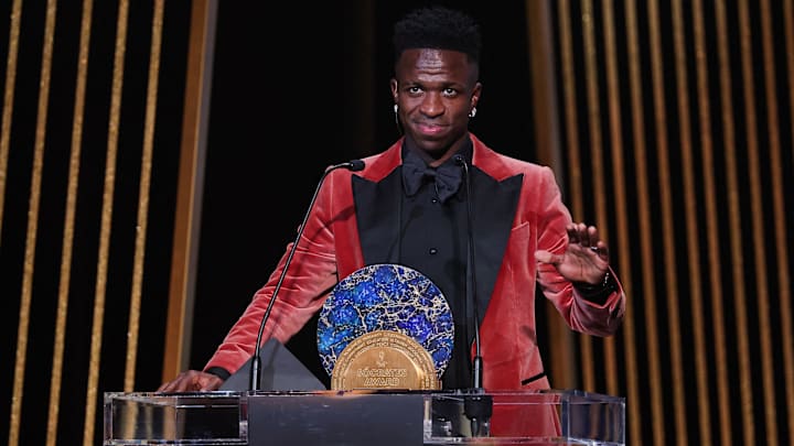 Vinícius Júnior recibió el Trofeo Sócrates de la mano del príncipe Alberto II de Mónaco