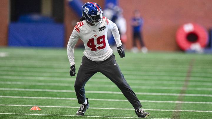 May 21, 2026; East Rutherford, NJ, USA; New York Giants linebacker Tremaine Edmunds (49) participates in a drill during organized team activities at Quest Diagnostics Training Center. May 21, 2026; East Rutherford, NJ, USA; New York Giants linebacker Tremaine Edmunds (49) participates in a drill during organized team activities at Quest Diagnostics Training Center.