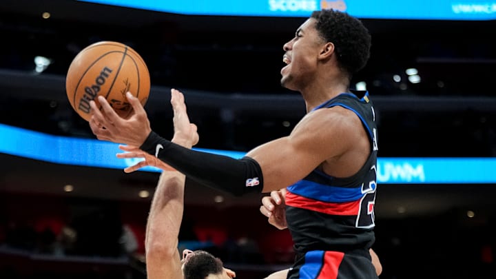 Minnesota Timberwolves v Detroit Pistons