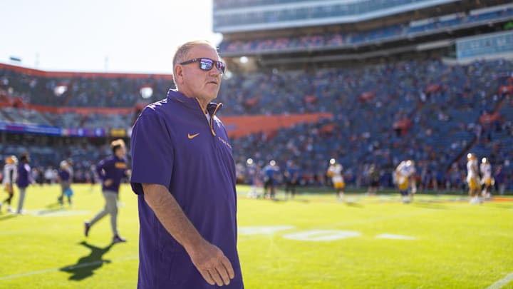 Nov 16, 2024; Gainesville, Florida, USA; LSU Tigers head coach Brian Kelly walks onto the field before a game against the Florida Gators at Ben Hill Griffin Stadium. Mandatory Credit: Matt Pendleton-Imagn Images Nov 16, 2024; Gainesville, Florida, USA; LSU Tigers head coach Brian Kelly walks onto the field before a game against the Florida Gators at Ben Hill Griffin Stadium. Mandatory Credit: Matt Pendleton-Imagn Images