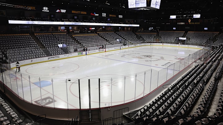 Edmonton Oilers v Arizona Coyotes