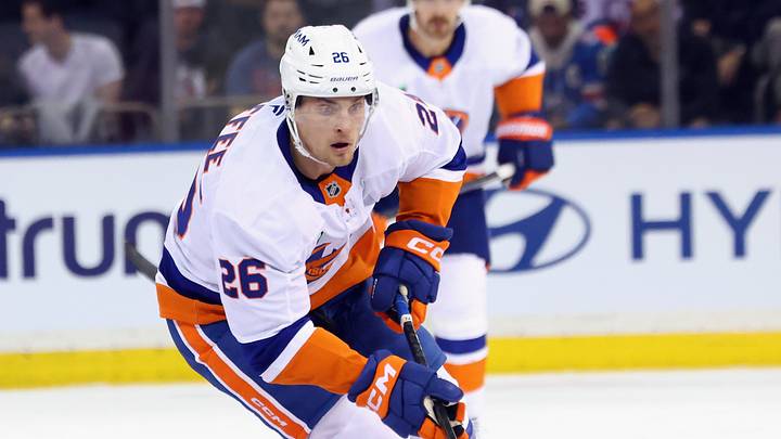 New York Islanders v New York Rangers