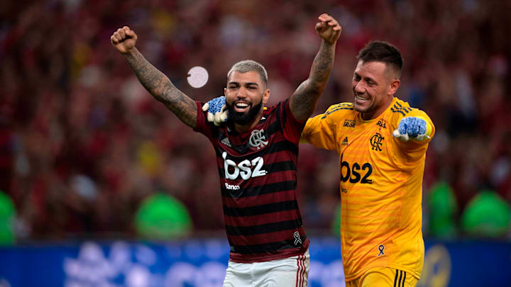 O Flamengo tem grandes vitórias no Clássico dos Milhões. Veja. 